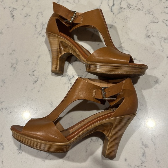 Sofft women’s heeled sandals - Picture 3 of 9